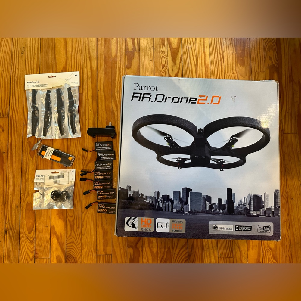 Parrot AR Drone 2.0 with all accessories!